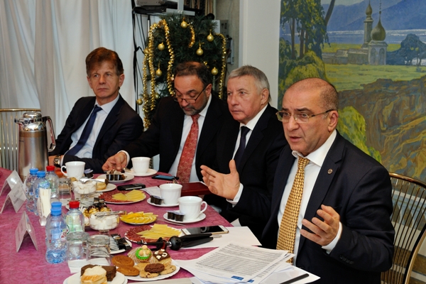 пресс-завтрак с президентом АРБ Гарегином Тосуняном