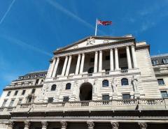 Банк Англии пошёл на историческое повышение ставки, несмотря на «очень сложные» экономические перспективы