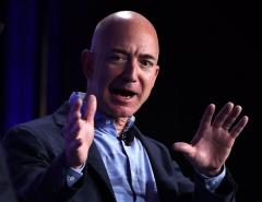 Джефф Безос продал крупный пакет акций Amazon