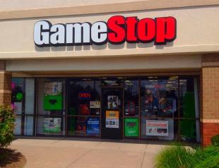 Акции GameStop резко снизились на фоне спада квартальных продаж