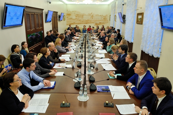 Заседание Совета по профессиональным квалификациям финансового рынка Фото: Альберт Тахавиев, Finversia.ru