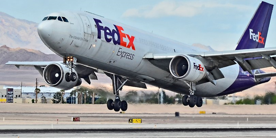 Мастодонты американского бизнеса - Adobe Systems и FedEx Express