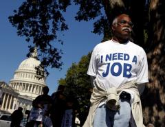 США грозит рекордная безработица