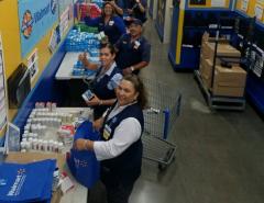 Байден призывает Walmart и Target предотвратить проблемы с поставками в сезон праздников