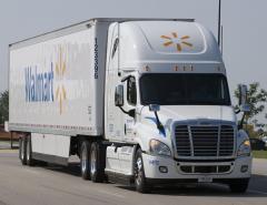 Walmart использует беспилотные грузовики для расширения онлайн-бизнеса