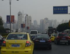 Продажи автомобилей в Китае упали на 9,4% в октябре