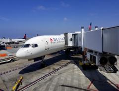 Delta Air Lines попросила CDC сократить карантинный период из-за коронавируса