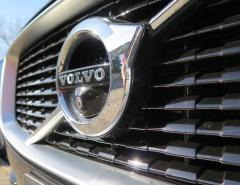 Продажи Volvo Cars в январе упали из-за дефицита чипов