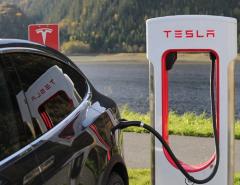 Байден признал лидерство Tesla в сфере производства электромобилей