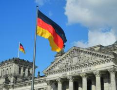 Германии прогнозируют рецессию из-за проблем с сырьевыми поставками