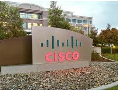 Cisco в III финквартале получил выручку ниже ожиданий
