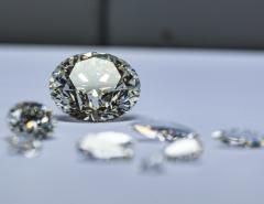 "Алроса" восстановила объем продаж алмазов