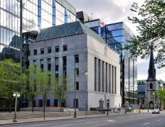Банк Канады заявил о "слишком высокой" инфляции в стране