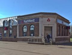 Прогноз банка NatWest разочаровал инвесторов, несмотря на существенный рост прибыли