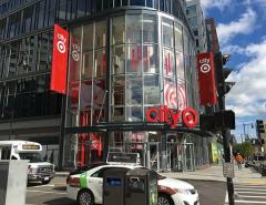 Target превзошла ожидания по доходам, несмотря на замедление роста продаж и более консервативное поведение потребителей