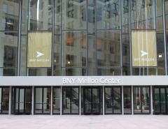 Чистая прибыль BNY Mellon утроилась в III квартале