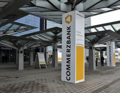 Чистая прибыль Commerzbank в третьем квартале выросла более чем в три раза
