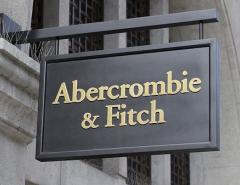 Abercrombie, American Eagle и Lululemon повысили свои прогнозы по продажам на четвертый квартал