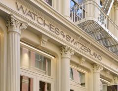 Акции Watches of Switzerland упали на 33% после снижения прогноза