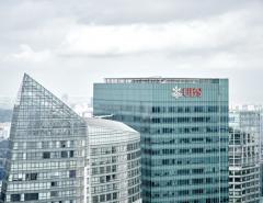 В IV квартале UBS получил чистый убыток в связи с поглощением Credit Suisse