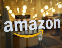 Компания Amazon официально вошла в промышленный индекс Dow Jones