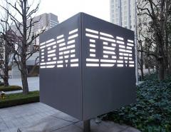 Чистая прибыль IBM снизилась на треть в I квартале