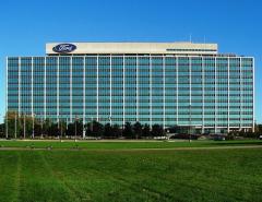 Ford завершил II квартал с убытком, сохранив прогноз по году