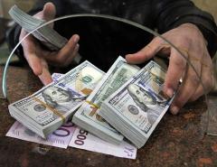 Минфин РФ не ожидает дальнейшего оттока валютных вкладов