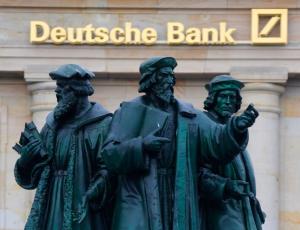 Оценки Deutsche Bank повышены впервые после реструктуризации