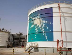 Saudi Aramco намерен купить долю в Reliance, сообщает о снижении доходов