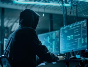 Руководители компаний все больше опасаются внедрения хакеров в штат
