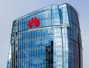 Бизнес Huawei остается сильным, несмотря на враждебность США