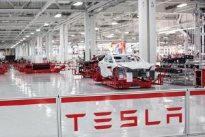 Китайские власти дают добро на производство электромобилей Tesla