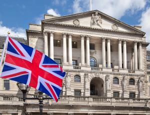 Британские банки отменяют выплату дивидендов