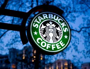 Starbucks потеряет 3 миллиарда долларов из-за коронавируса