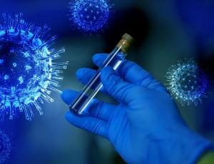 Производители лекарств заверяют в эффективности своих вакцин против нового штамма коронавируса