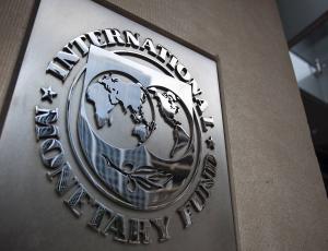 МВФ призывает к увеличению расходов на вакцинацию