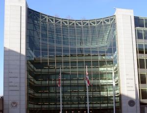 SEC пригрозила Coinbase судом из-за планов по запуску кредитного сервиса Lend