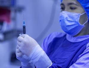 Количество заболевших коронавирусом в Китае за сутки подскочило до рекордных значений