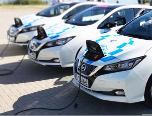 Китай планирует продлить субсидии для покупателей электромобилей