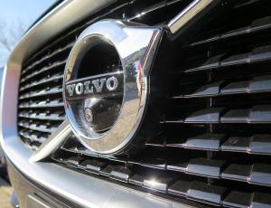 Volvo сократила чистую прибыль на 30%