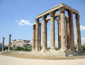 Fitch повысило рейтинг Греции