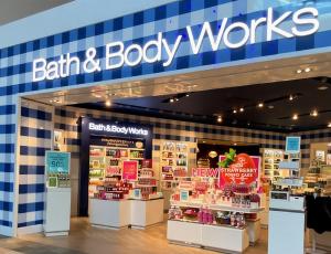 Bath & Body Works снизила прогнозы на фоне падения спроса и роста затрат